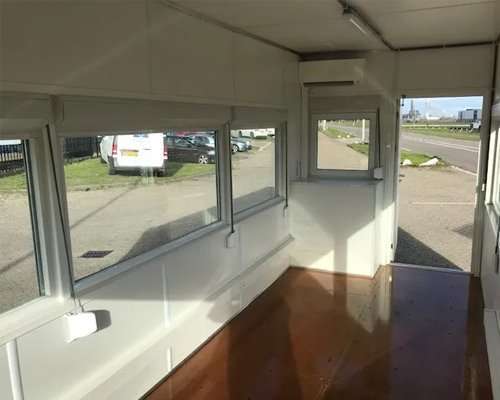 20ft High Cube Observation Container — Full Glazing, 2.5kW A/C, 400V Electrical, Rock Wool (New)