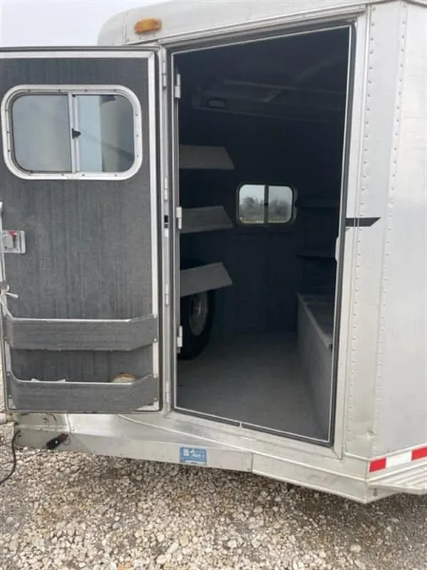 1999 Elite Custom 3 Horse Bumper Pull with 13 ft 6 in. Interior — view 10