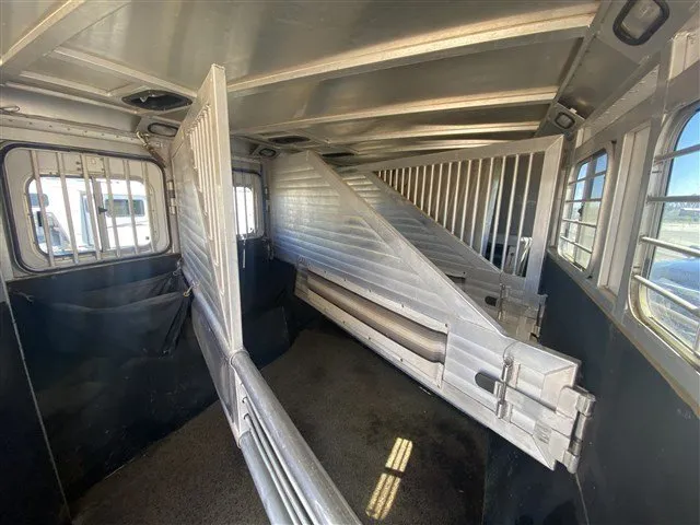 2000 Sooner 4 Horse Bumper Pull with Extra-Large Dressing Room — view 10