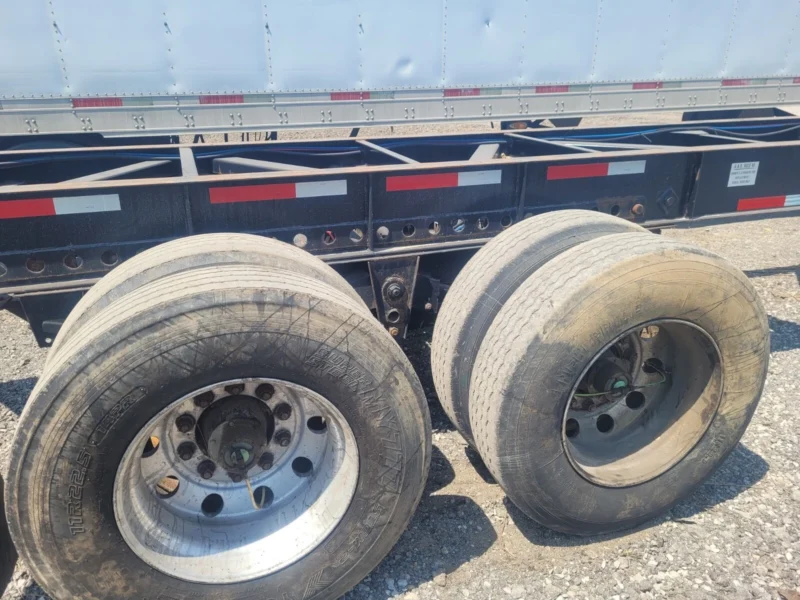 2011 Hyundai 53 ft Used Container Chassis for Intermodal Hauling — view 2