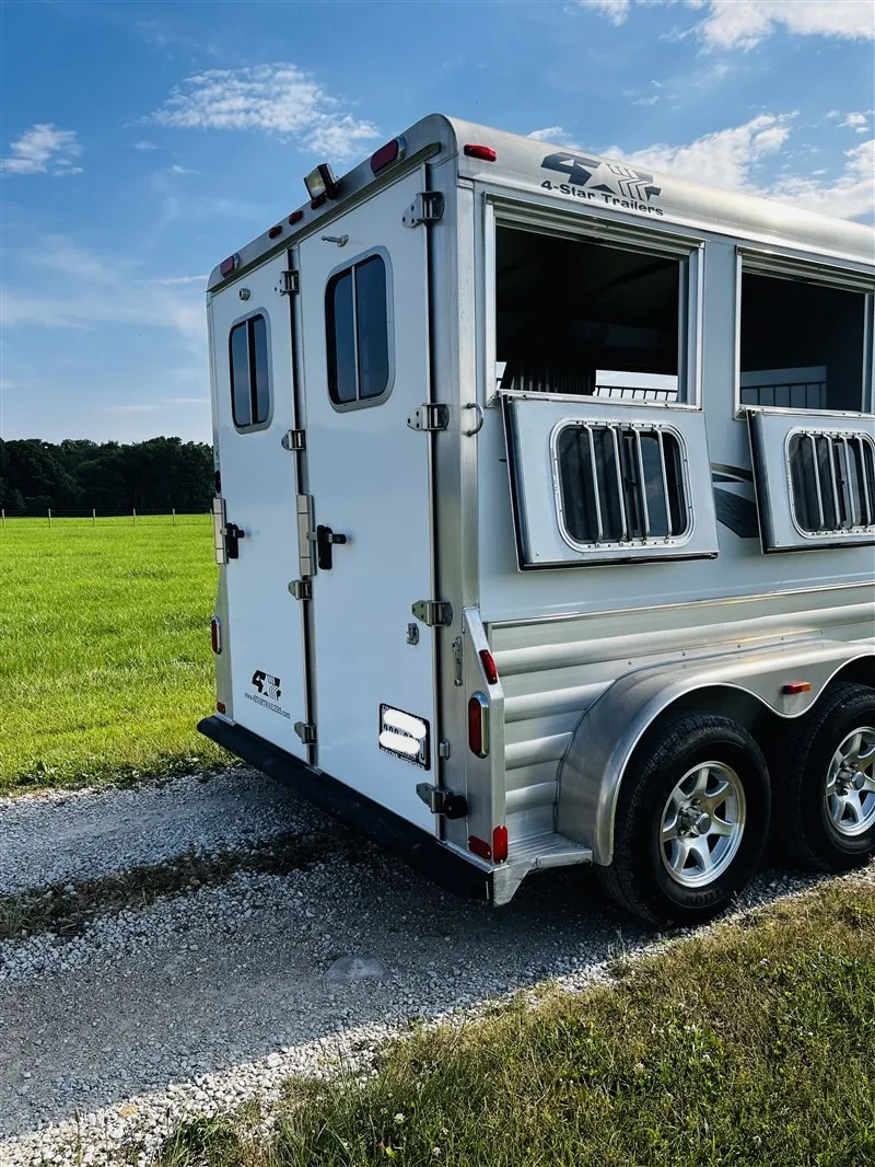 2015 4 Star 2 Horse Slant Load Bumper Pull with Rear Tack Room — view 15