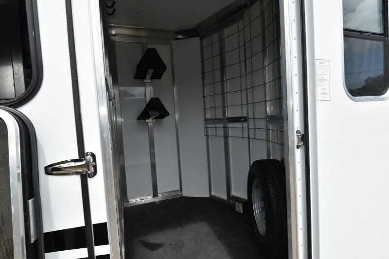 2016 Shadow 2STW-BP 2 Horse Bumper Pull with 4 ft Short Wall — view 10