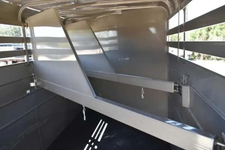 2017 CM 3HSLBP 3 Horse Bumper Pull Trailer with Dressing Room — view 10